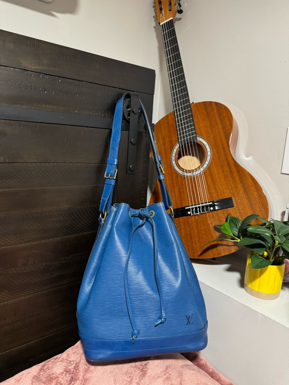 Louis Vuitton Blue Epi Leather Noe Bucket Bag with Adjustable Strap